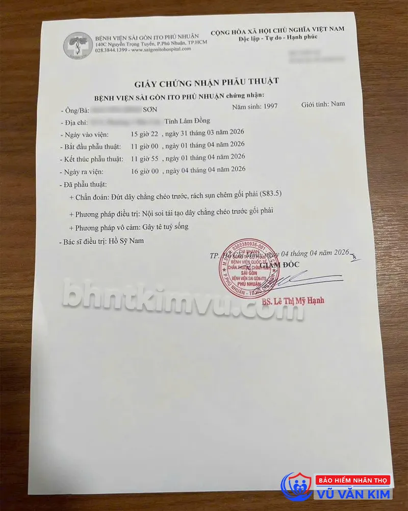 Giấy chứng nhận phẫu thuật của anh Sơn